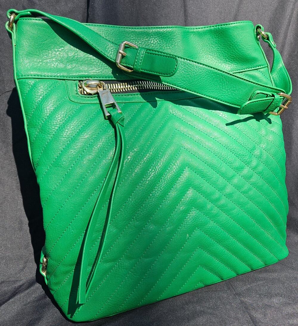 Charming Charlie Kelly Green Faux Leather Shoulder Bag Lg Quilted Gold Hardware